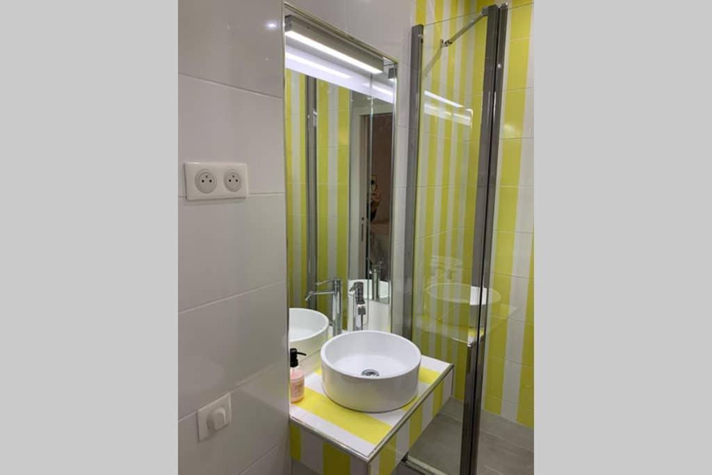 Charming Saint Germain Odeon Luxembourg Apartment Paris Luaran gambar